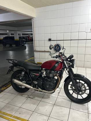 TRIUMPH SPEED TWIN 900 